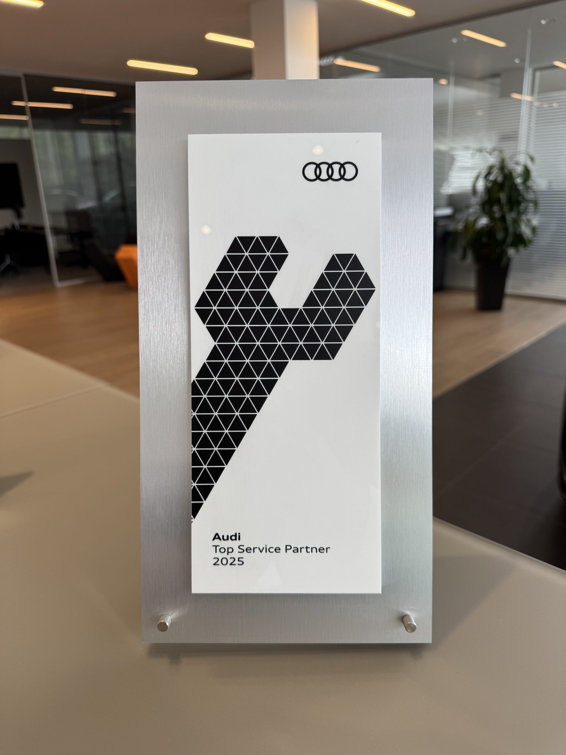 Audi Top Service 2025 Front